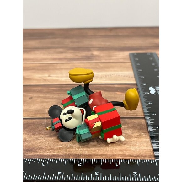 1998 HALLMARK KEEPSAKE ORNAMENT QXD4006 READY FOR CHRISTMAS MICKEY & CO. ARCHIVE - Picture 11 of 11